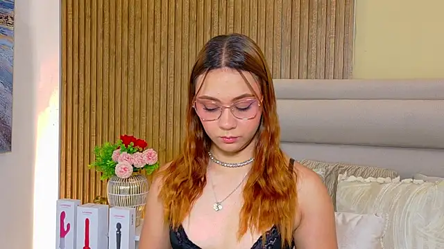 LondraBlush online show from 06/19/26, 12:42