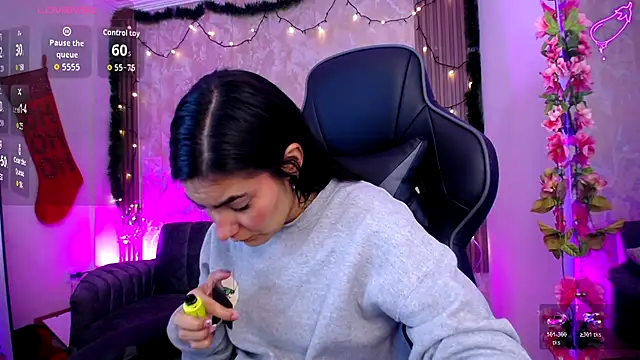 Tiny Mooore1 online show from 11/27/25, 11:23