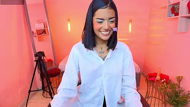 Milu carbajal x online show from 12/01/25, 08:36