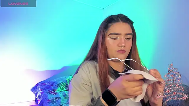 soy-anny1 online show from 12/20/25, 03:46