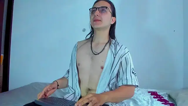 Amoneth Xx online show from 11/22/25, 04:39