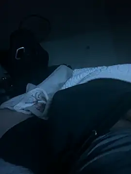 Snapshot of daddyshomeee_ chatting on 02/20/26, 06:48 daddyshomeee online show from 02/20/26, 06:48