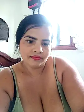 Snapshot of _QueenSofia_ chatting on 11/20/25, 07:24 QueenSofia online show from 11/20/25, 07:24