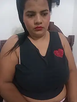 Snapshot of _QueenSofia_ chatting on 11/30/25, 02:15 QueenSofia online show from 11/30/25, 02:15