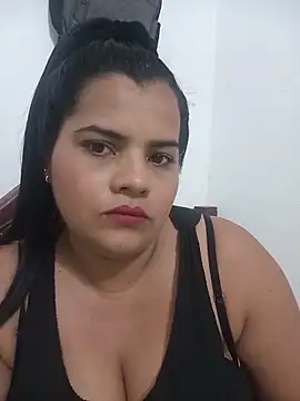 Snapshot of _QueenSofia_ chatting on 12/01/25, 02:05 QueenSofia online show from 12/01/25, 02:05