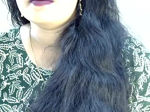 Muskan Jha online show from 04/05/26, 03:36