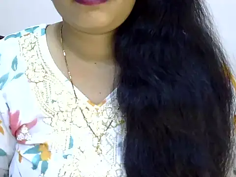 Muskan Jha online show from 04/12/26, 01:10