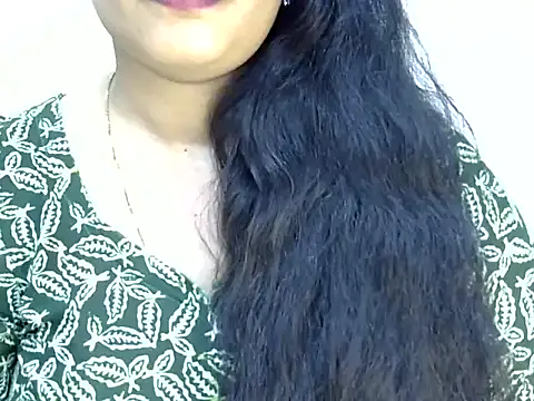 Muskan Jha online show from 04/14/26, 02:01