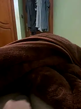 yassssst online show from 12/19/25, 12:17