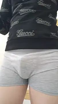 Snapshot of Lukemo chatting on 04/10/26, 09:14 Lukemo online show from 04/10/26, 09:14