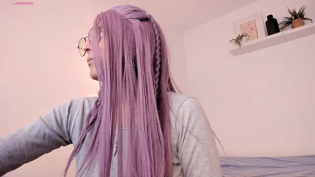 Miluu dh online show from 12/20/25, 02:13