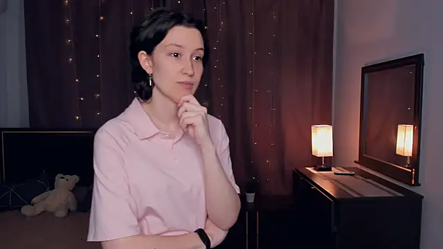 NenaBriand online show from 12/02/25, 08:08