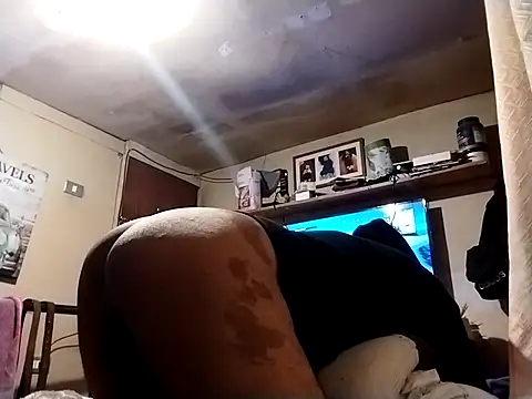 angelcachondo1128 online show from 04/14/26, 05:02