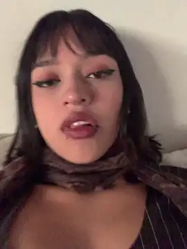 Snapshot of LiilithStonne chatting on 03/03/26, 10:59 LiilithStonne online show from 03/03/26, 10:59