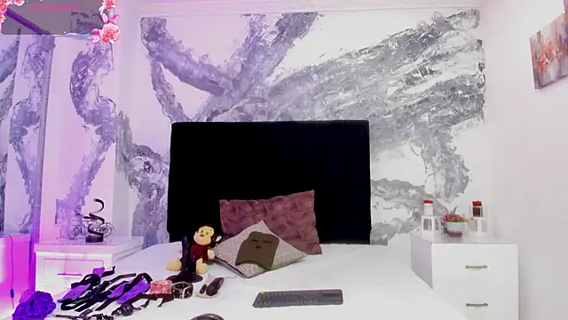 VictoriaSaenz1  online show from 12/02/25, 06:08