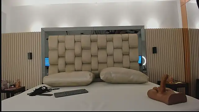 noah pariss online show from 03/24/26, 09:36