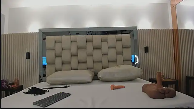 noah pariss online show from 03/25/26, 10:10