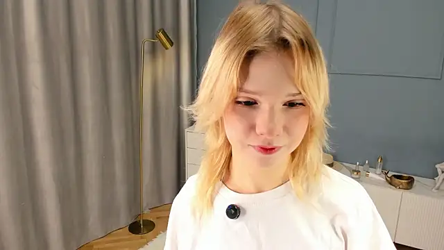 PhillisEsplin online show from 11/21/25, 07:12