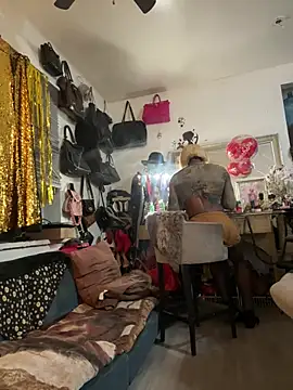 Motherbigbus online show from 02/22/26, 07:40