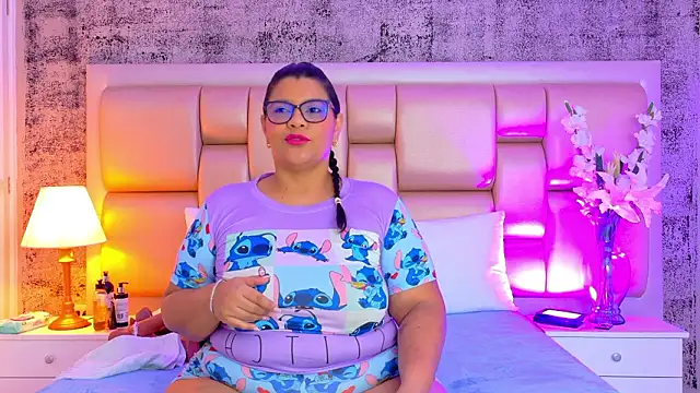 SelennaCooper online show from 03/15/26, 12:00