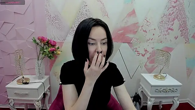 Suzy mcraky1 online show from 11/17/25, 09:26