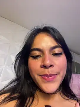 Sophie wyld online show from 11/16/25, 02:39