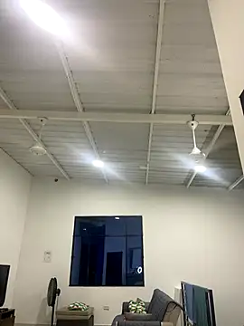 Boyfriend-Hot online show from 11/26/25, 04:57