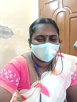 Snapshot of Tamil_Ranjini chatting on 02/20/26, 07:21 Tamil Ranjini online show from 02/20/26, 07:21