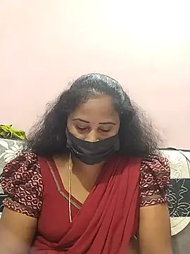 Snapshot of Tamil_devagi chatting on 11/23/25, 09:20 Tamil devagi online show from 11/23/25, 09:20