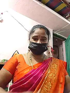 Snapshot of Tamil_devagi chatting on 12/15/25, 04:11 Tamil devagi online show from 12/15/25, 04:11