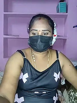 Snapshot of Tamil_devagi chatting on 02/25/26, 06:45 Tamil devagi online show from 02/25/26, 06:45