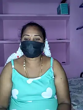 Snapshot of Tamil_devagi chatting on 02/25/26, 07:01 Tamil devagi online show from 02/25/26, 07:01