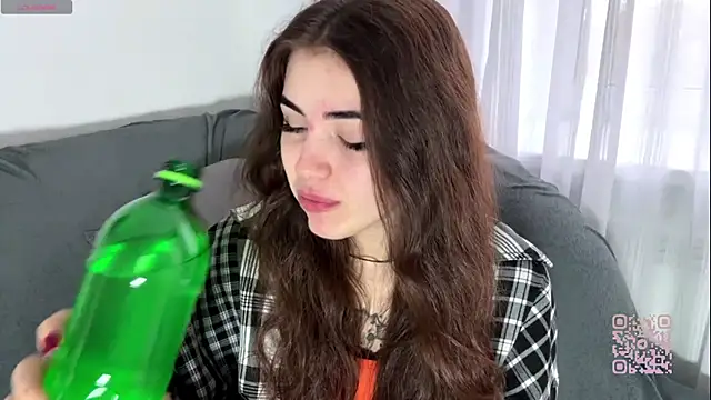 ScaNovaXen  online show from 04/17/26, 07:22