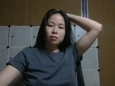 Snapshot of Cat-meow chatting on 06/15/26, 02:52 Cat-meow online show from 06/15/26, 02:52