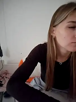 carolinakis  online show from 02/15/26, 11:19