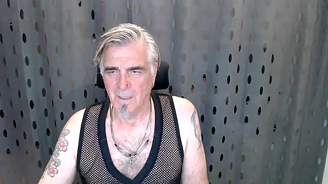 Snapshot of Buidapest chatting on 07/13/26, 10:56 Buidapest online show from 07/13/26, 10:56
