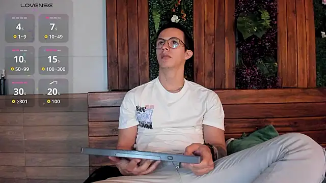 Brandon starkk online show from 02/11/26, 11:37