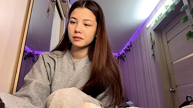 CutieSlim online show from 12/15/25, 02:10