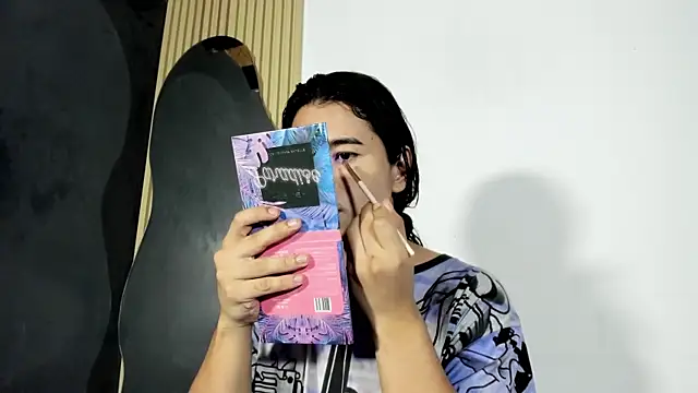 Angel-umbra online show from 12/17/25, 08:37