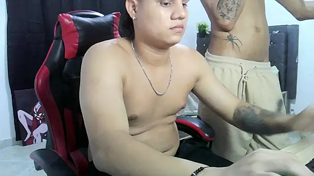 Snapshot of emr_master chatting on 12/15/25, 04:39 emr master online show from 12/15/25, 04:39