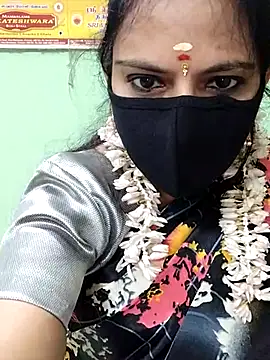 Queen-Neha online show from 11/27/25, 07:16