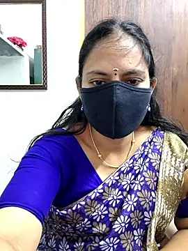 Queen-Neha online show from 02/17/26, 05:37
