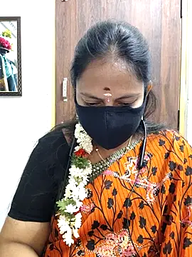 Queen-Neha online show from 04/12/26, 09:47