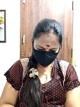 Queen-Neha online show from 04/14/26, 01:50