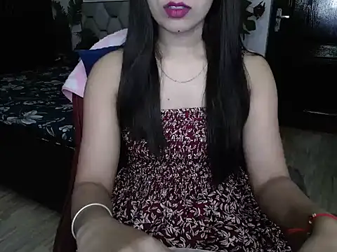 Snapshot of Little_princess01 chatting on 03/03/26, 10:04 Little princess01 online show from 03/03/26, 10:04