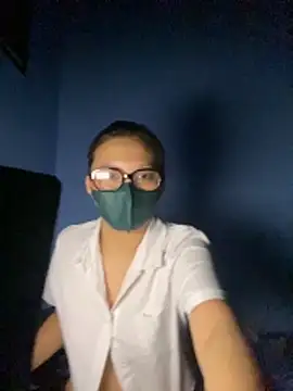 Snapshot of Urnewgorl277 chatting on 11/21/25, 05:11 Urnewgorl277 online show from 11/21/25, 05:11