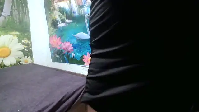 AnnaXGoldX online show from 07/17/26, 12:56