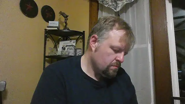 Snapshot of TheOneDonShaun chatting on 12/15/25, 06:06 TheOneDonShaun online show from 12/15/25, 06:06