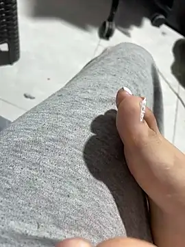 Snapshot of VioleeSaenz chatting on 11/23/25, 04:56 VioleeSaenz online show from 11/23/25, 04:56