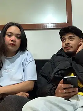 Snapshot of VioleeSaenz chatting on 01/15/26, 04:17 VioleeSaenz online show from 01/15/26, 04:17